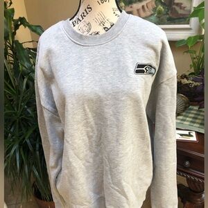 Seahawks not ve sweatshirt size XL. womens